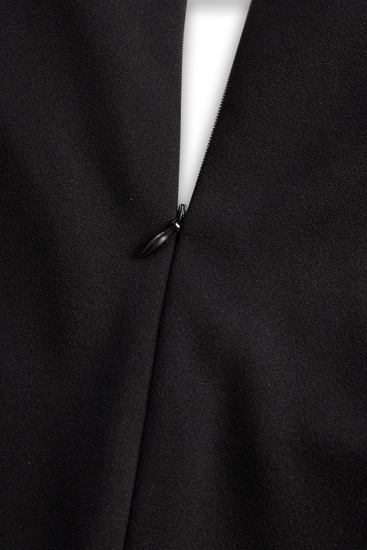 Vynce™ | Elegantes tailliertes Wickelkleid
