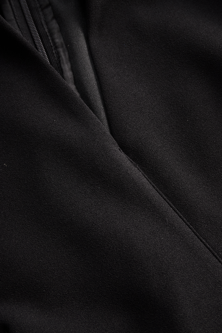 Vynce™ | Elegantes tailliertes Wickelkleid