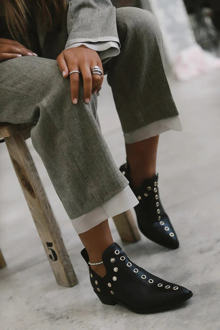 Amelia™ | Stiefeletten mit Nieten