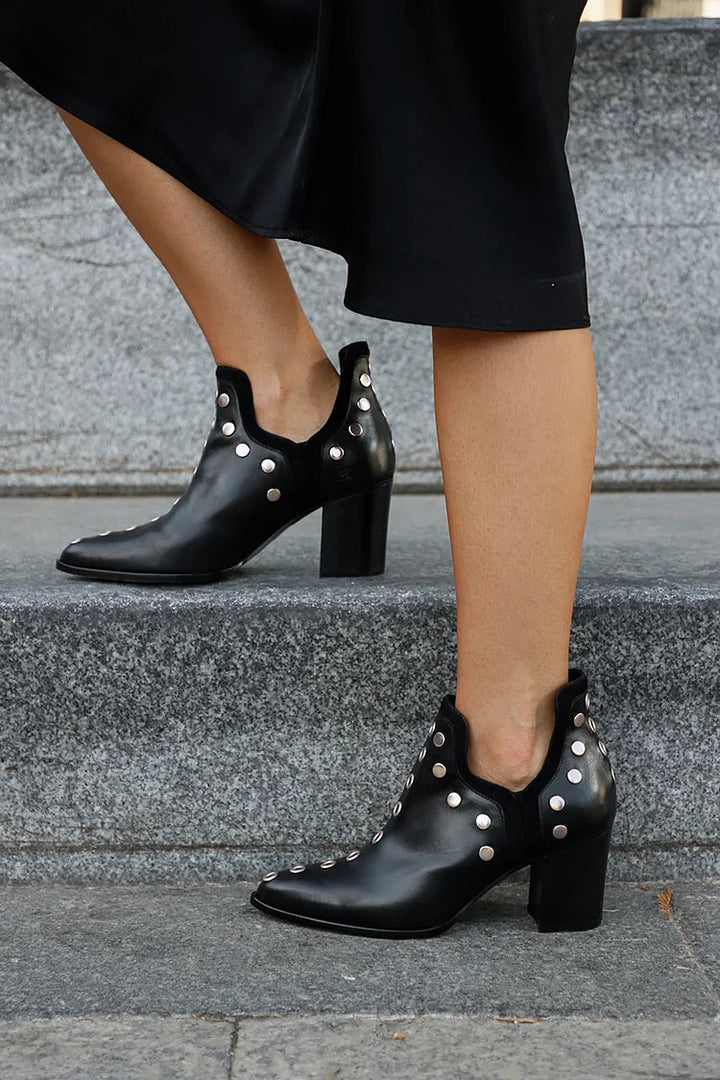 Ivy™ | Stiefeletten mit Nieten