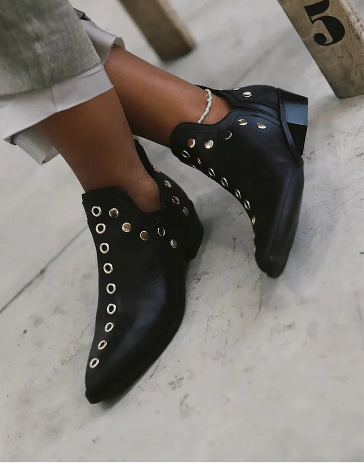 Amelia™ | Stiefeletten mit Nieten