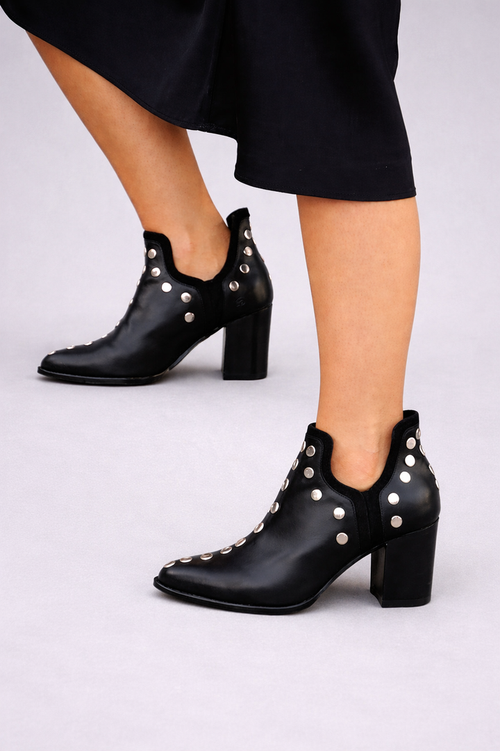 Ivy™ | Stiefeletten mit Nieten