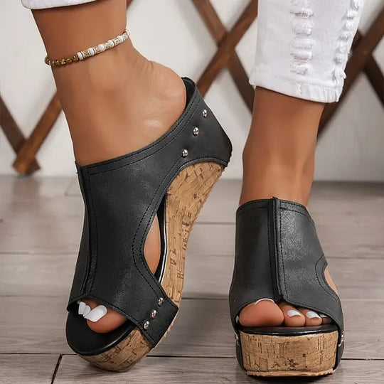 Margarete – Hochwertige Sandalen mit Keilabsatz