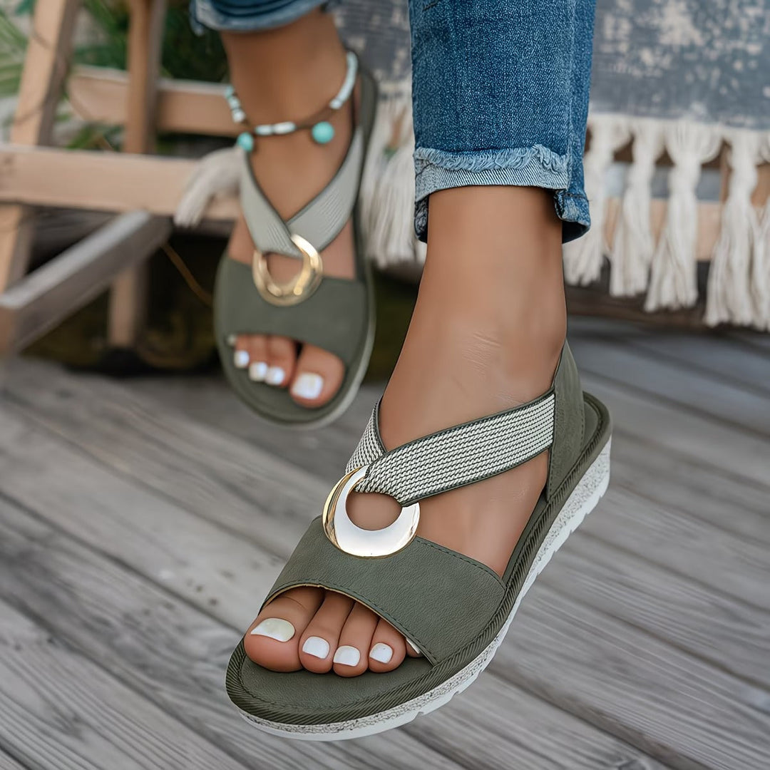 Susan | Riemchensandalen mit Ring-Detail