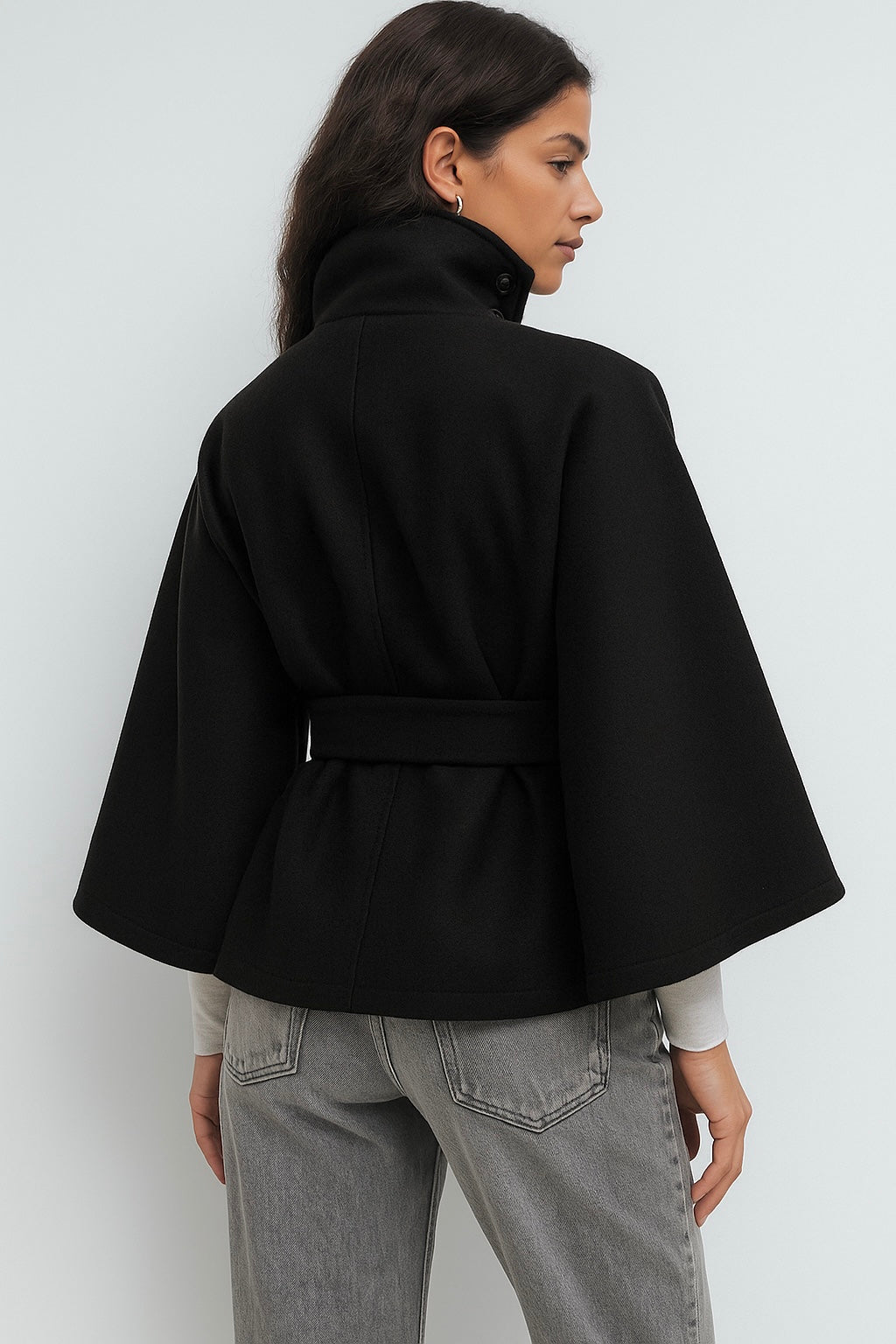 Marie | Cape-Jacke mit hohem Kragen und Gürtel