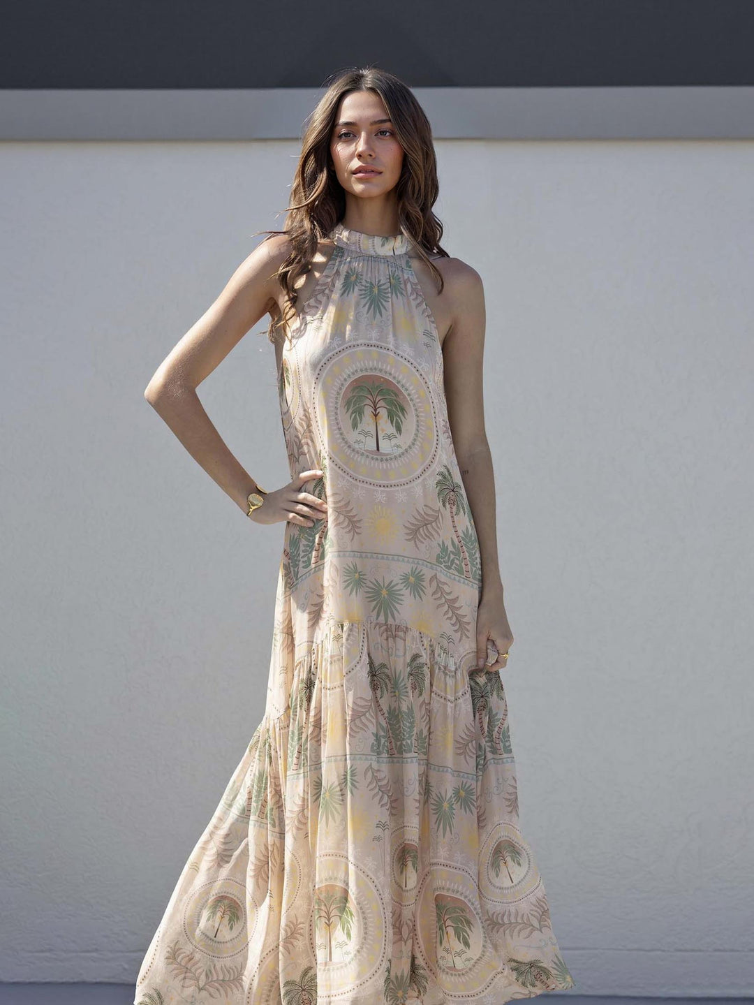 Gabriella™ | Satiniertes Maxikleid mit Palmenmuster