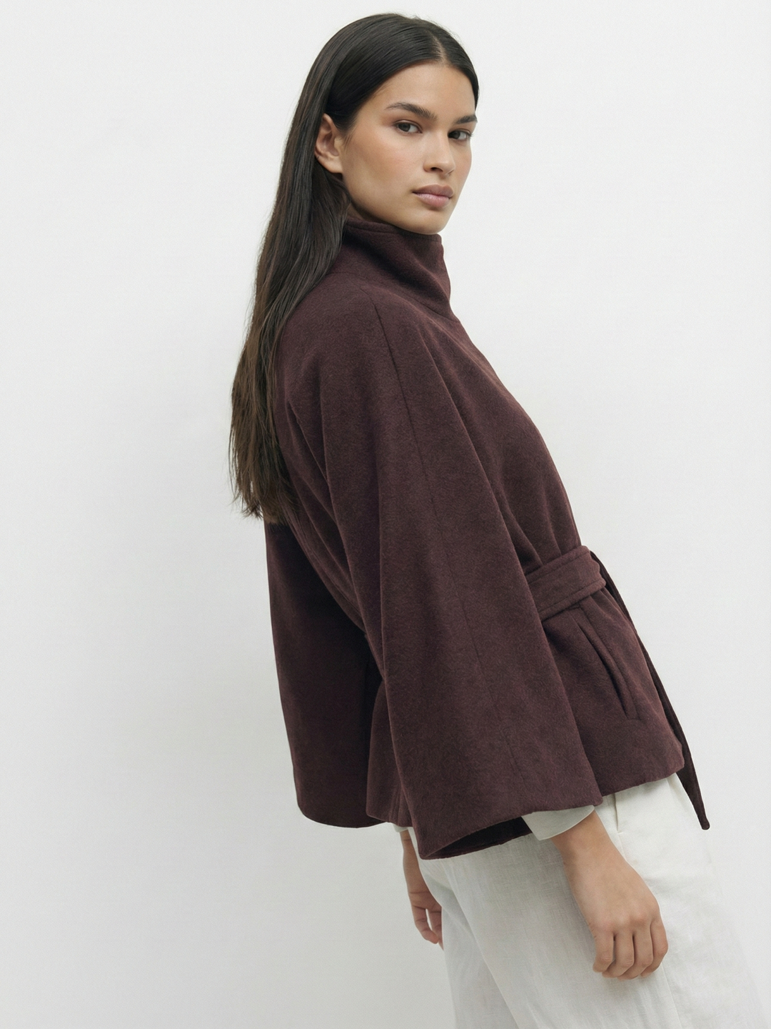Marie | Cape-Jacke mit hohem Kragen und Gürtel
