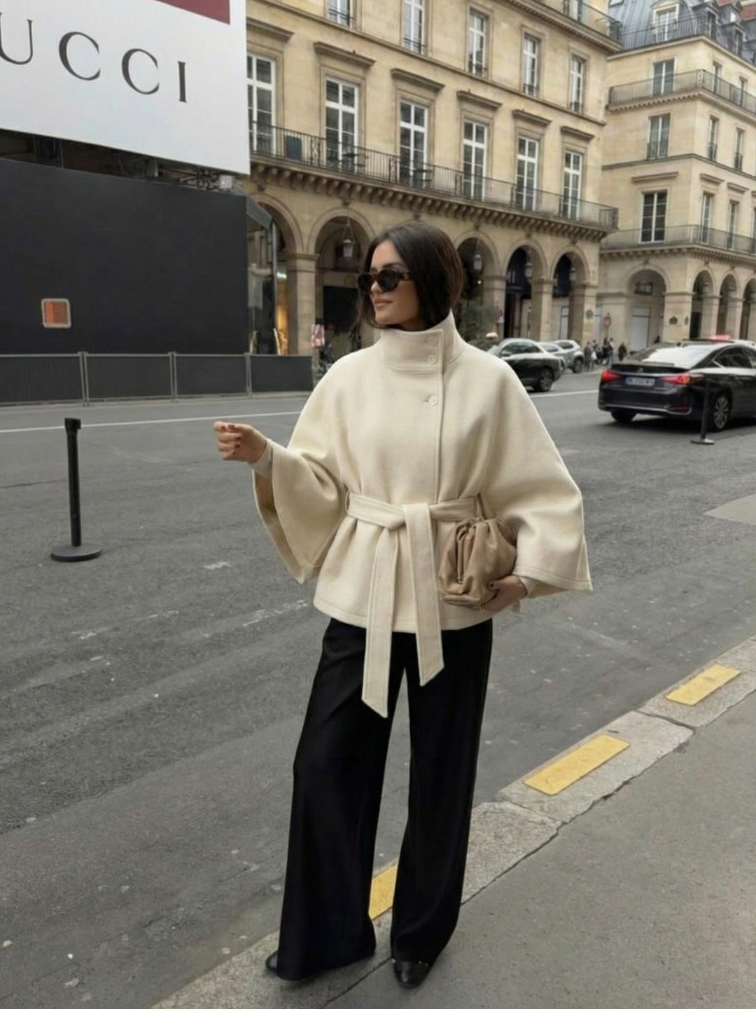 Marie | Cape-Jacke mit hohem Kragen und Gürtel
