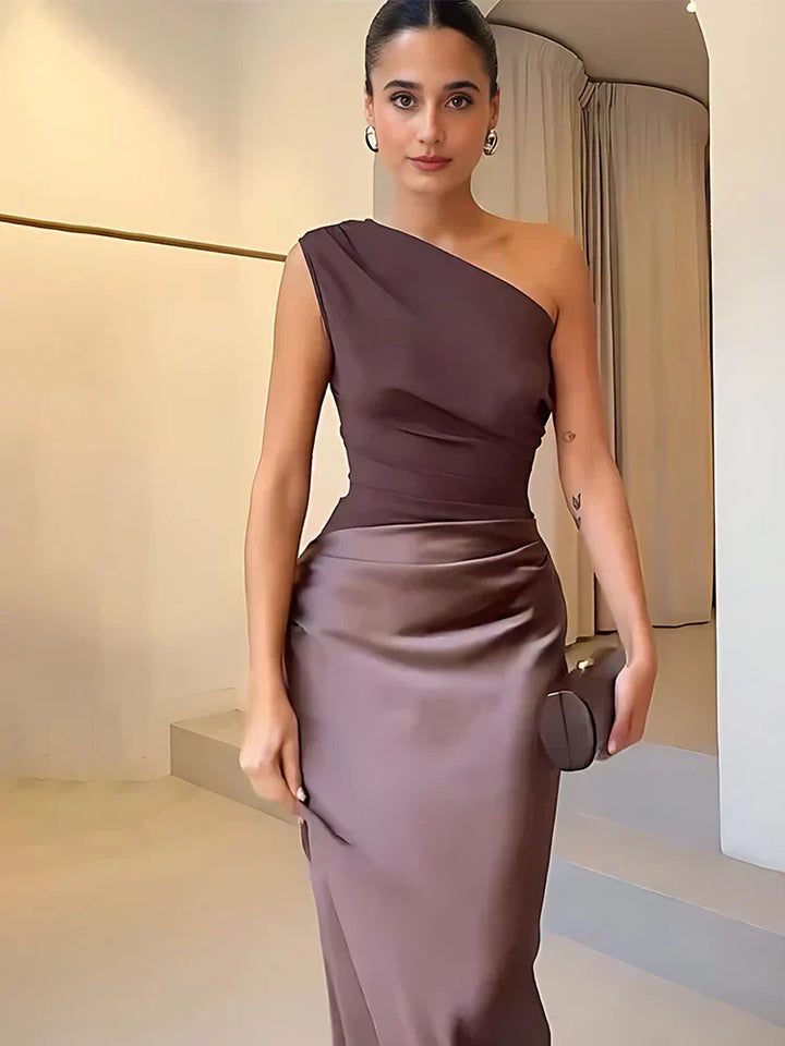 Isabel™ | Asymmetrisches Satin-Maxikleid