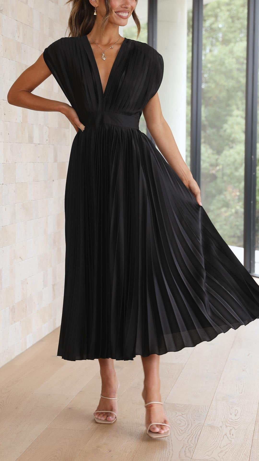 Gloria™ | Plissee-Maxikleid