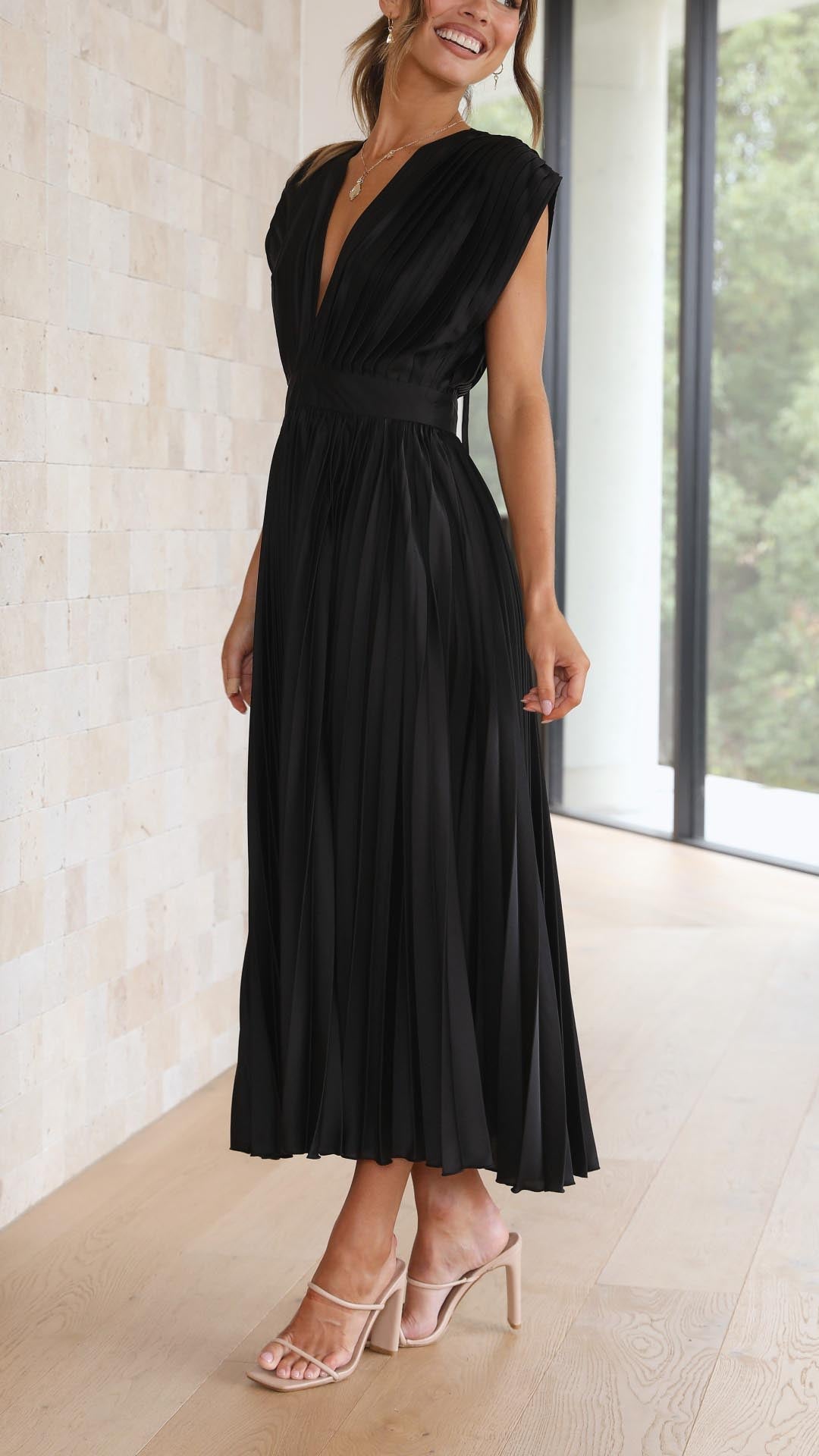 Gloria™ | Plissee-Maxikleid