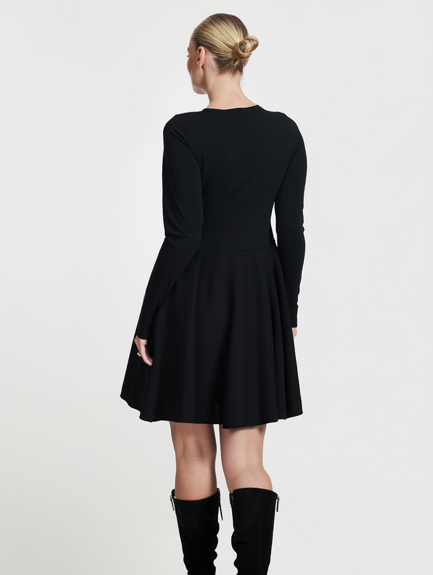 Elena I Langer Skort in Schwarz