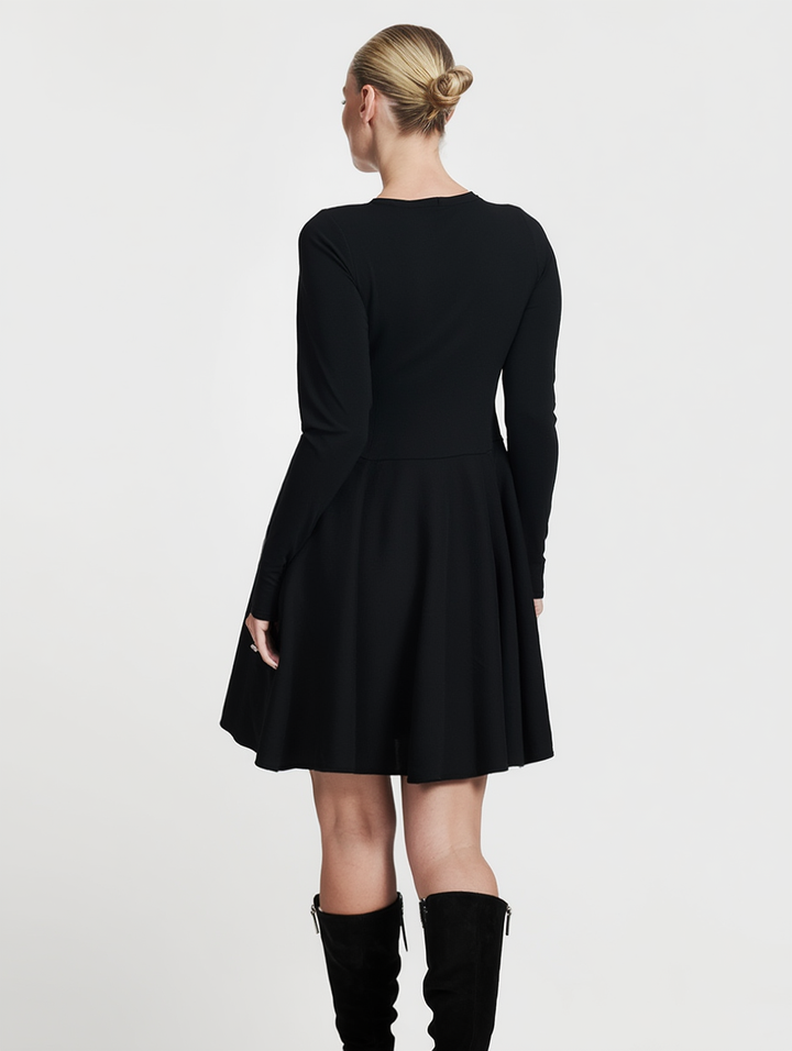 Elena I Langer Skort in Schwarz