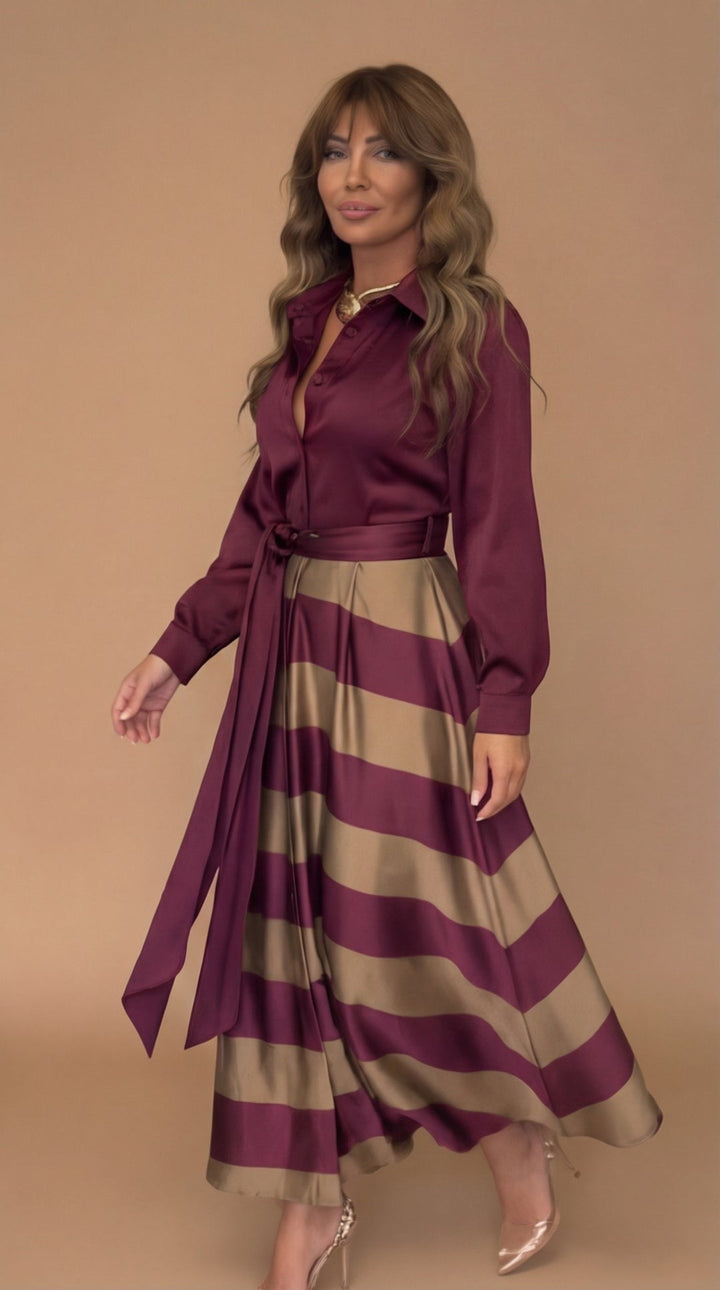 Kira™ | Langes gestreiftes Kleid mit Spitze