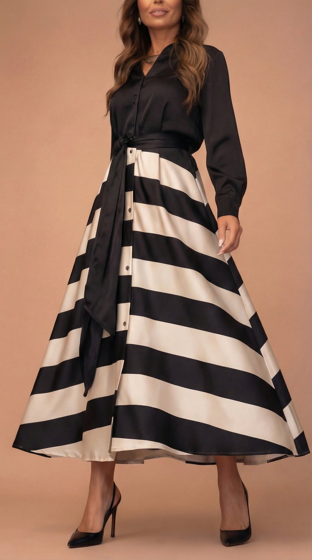 Kira™ | Langes gestreiftes Kleid mit Spitze