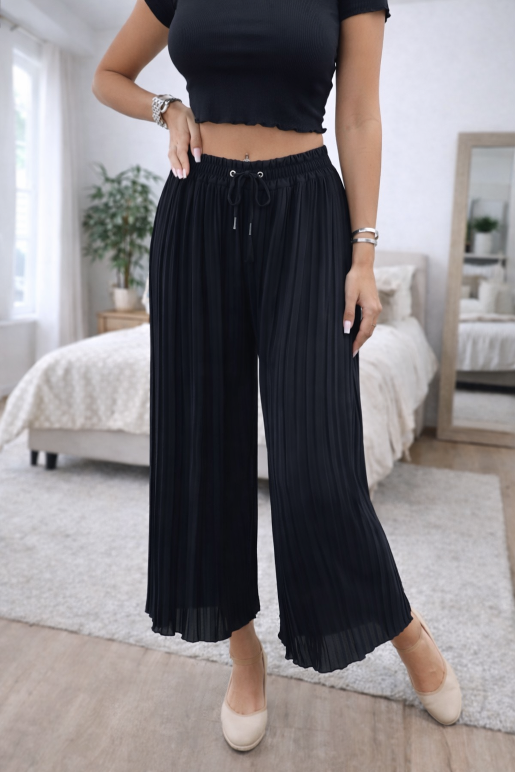 Linda I Schwarze Hose mit Plissee