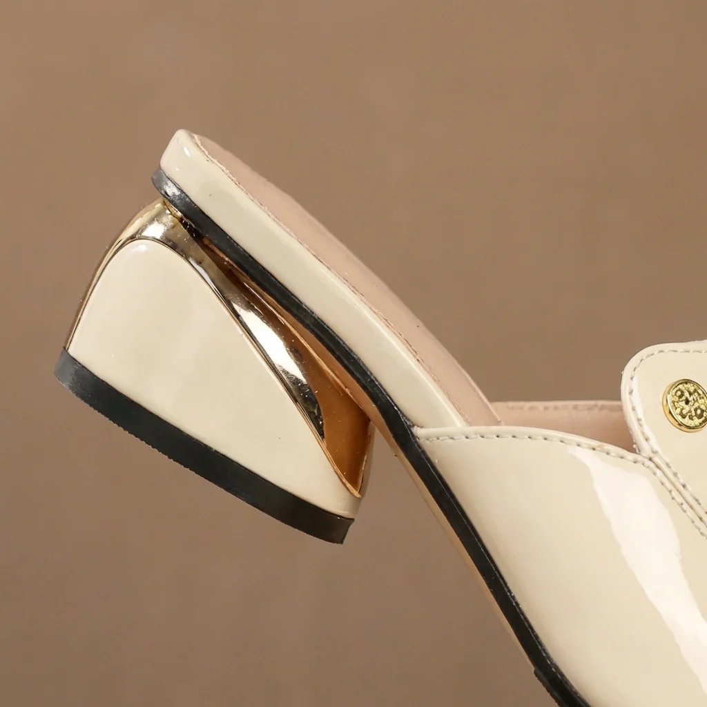 Olga™ | Elegante Lack-Pantoletten mit Blockabsatz