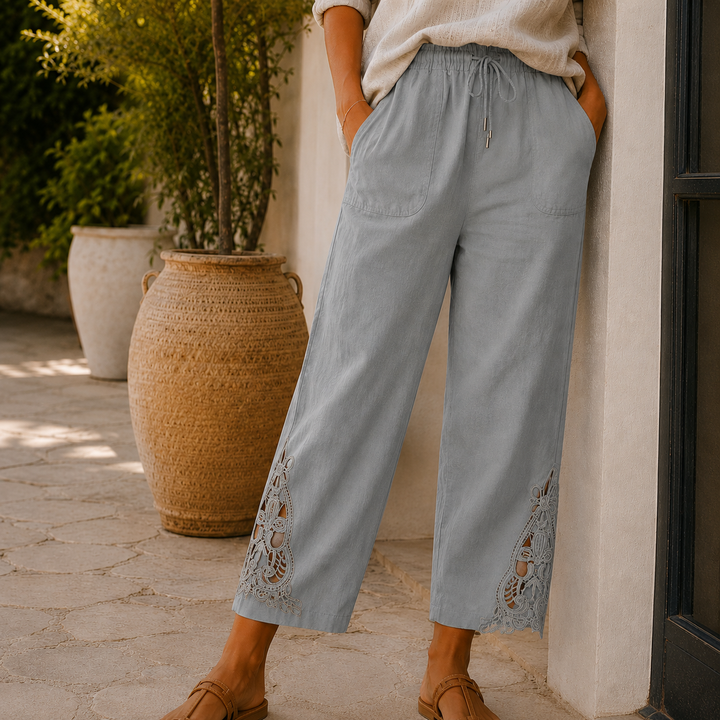 Vicky | Damenhose mit Spitzenbesatz und Kordelzug